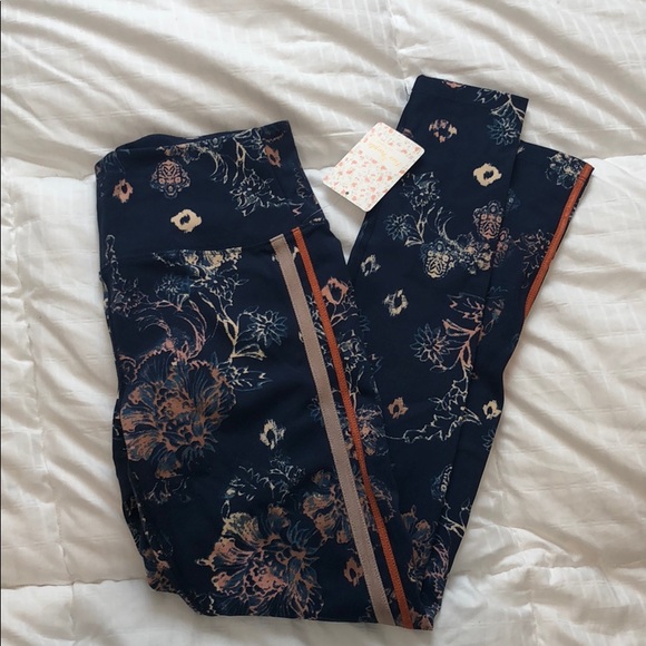 Free People Pants - FLASH SALE🎉🎉FREE PEOPLE High-Rise Legging